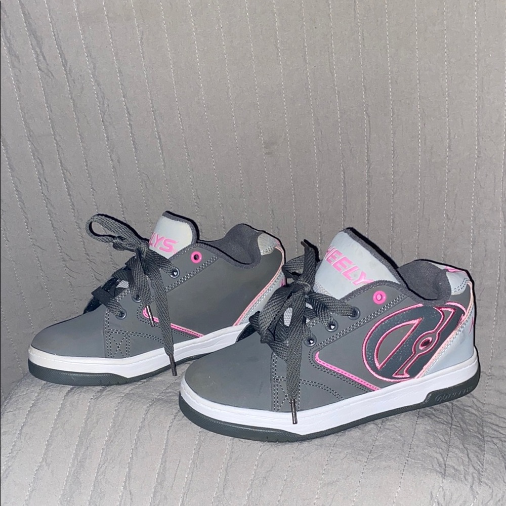 Heelys Kids' Gray and Pink Skate Shoes